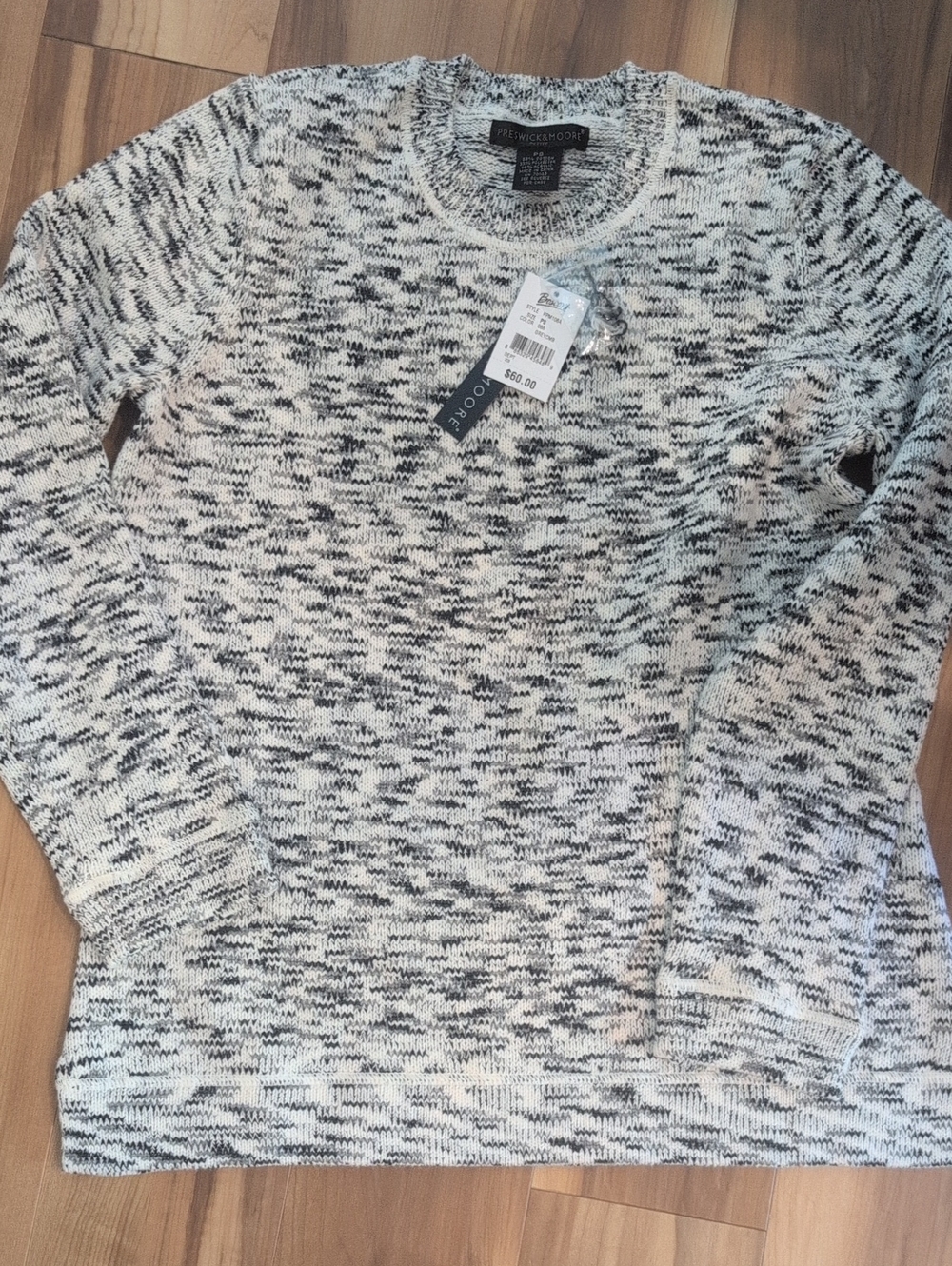 New Preswick & Moore Women's Crewneck Sweater - Black & White